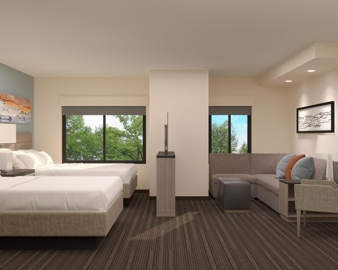 Hyatt Place Sacramento International Airport エクステリア 写真